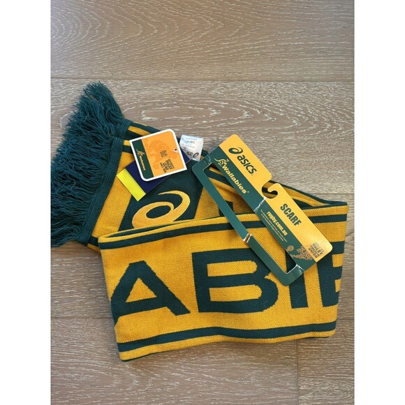 NEW Asics Authentic Wallabies Rugby Australia Scarf Green Gold Embroidered Warm - Picture 1 of 7